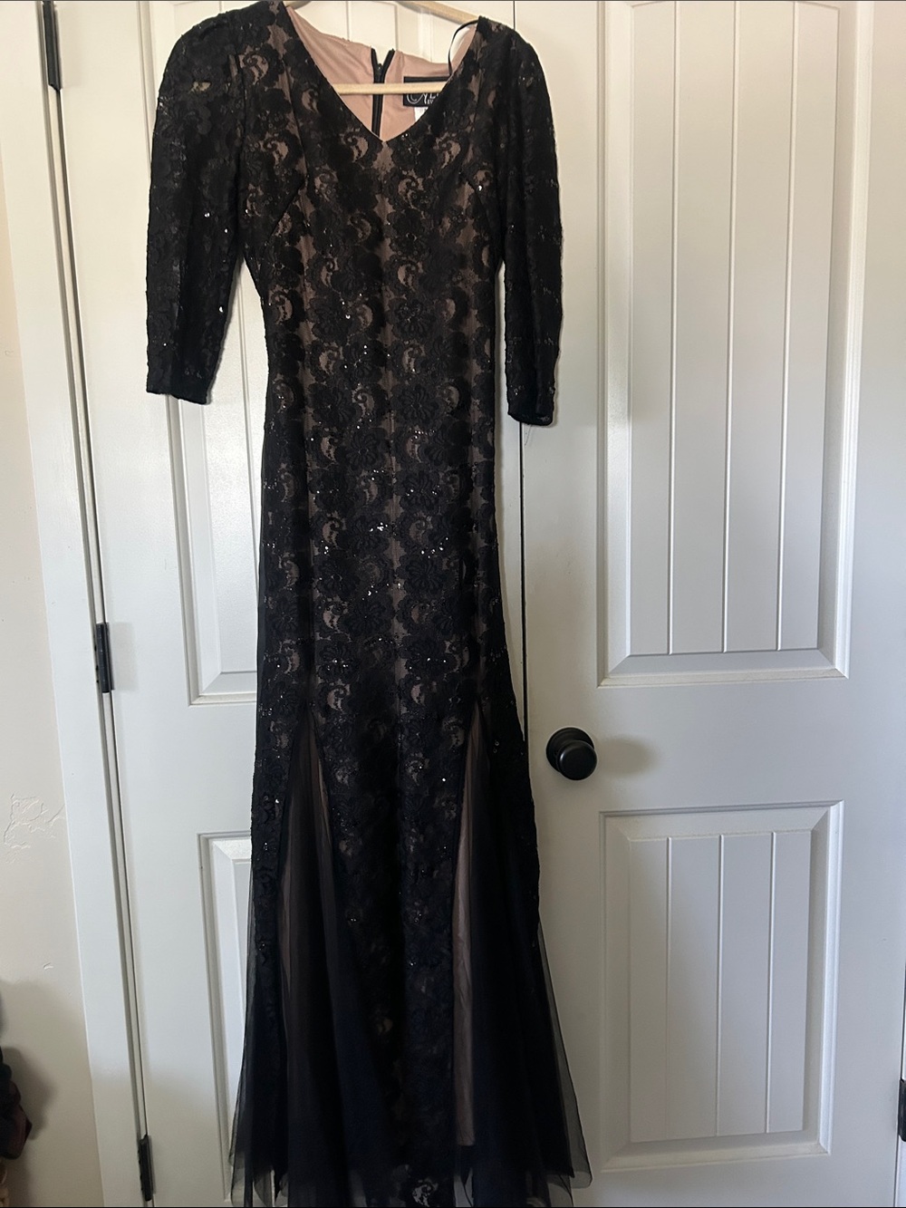 Alex Evenings Black Lace Long Sleeve Evening Gown with Nude Underlay Sz 8